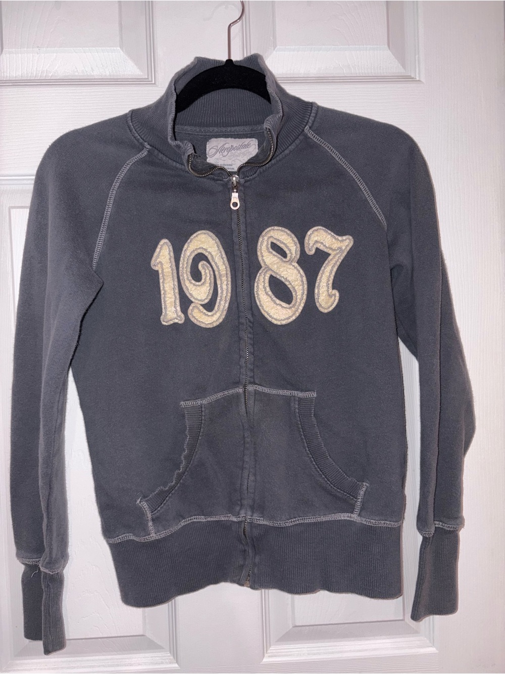 Aeropostale Y2K Style Charcoal Gray Zip-Up Jacket with Cream '1987' Appliqué
